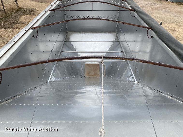 image for item DJ7591 1982 Timpte  grain trailer