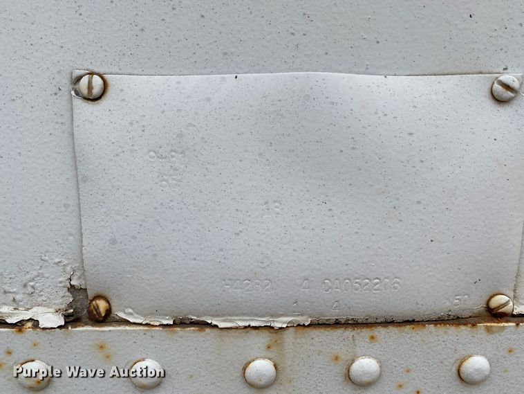 image for item DJ7591 1982 Timpte  grain trailer