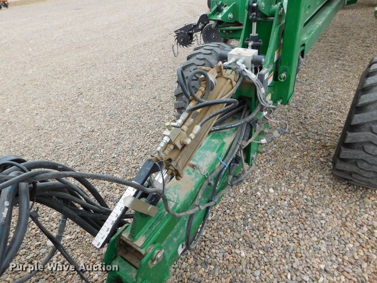 image for item DJ7629 2013 Great Plains YP2425A-2430  no-till planter