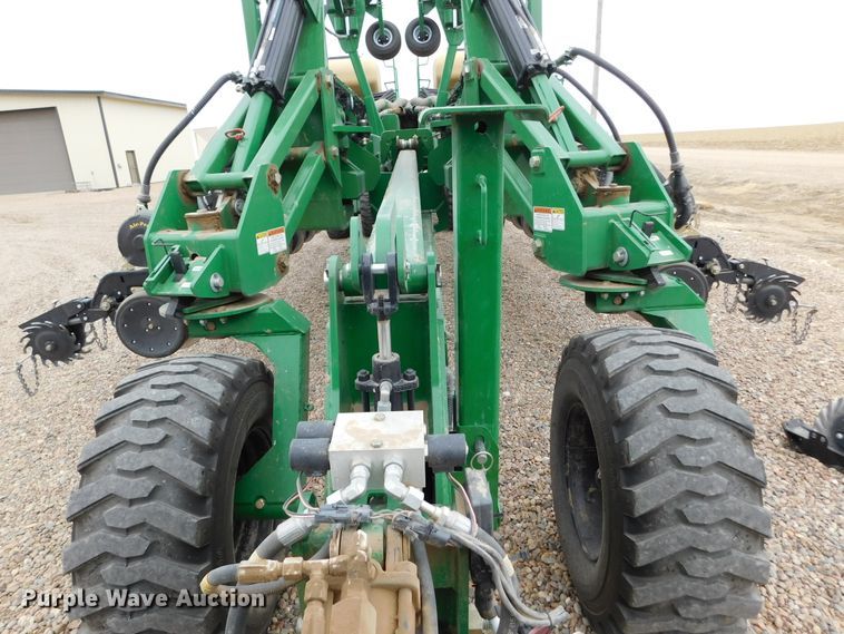 image for item DJ7629 2013 Great Plains YP2425A-2430  no-till planter