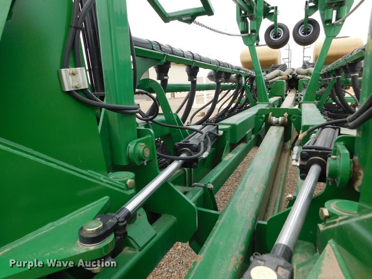 image for item DJ7629 2013 Great Plains YP2425A-2430  no-till planter