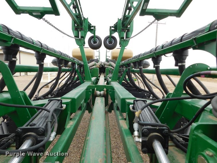 image for item DJ7629 2013 Great Plains YP2425A-2430  no-till planter