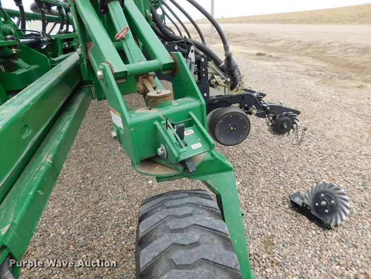 image for item DJ7629 2013 Great Plains YP2425A-2430  no-till planter