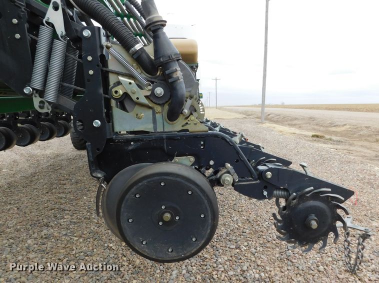 image for item DJ7629 2013 Great Plains YP2425A-2430  no-till planter