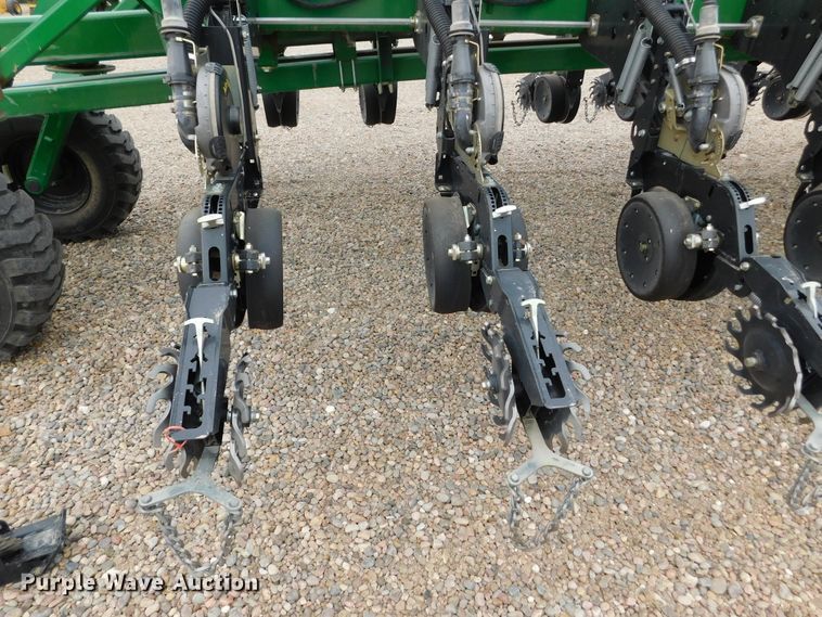 image for item DJ7629 2013 Great Plains YP2425A-2430  no-till planter