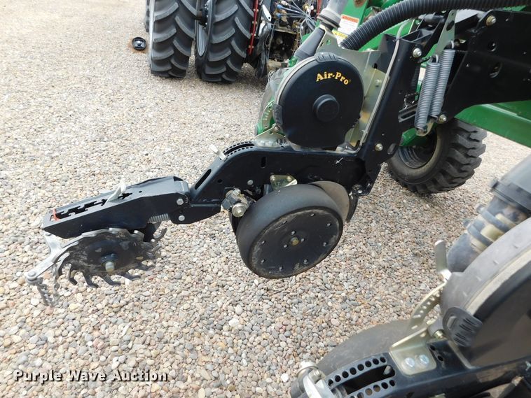 image for item DJ7629 2013 Great Plains YP2425A-2430  no-till planter