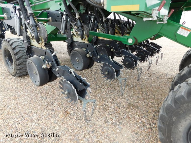 image for item DJ7629 2013 Great Plains YP2425A-2430  no-till planter