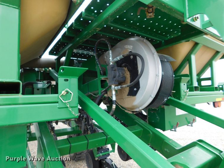 image for item DJ7629 2013 Great Plains YP2425A-2430  no-till planter