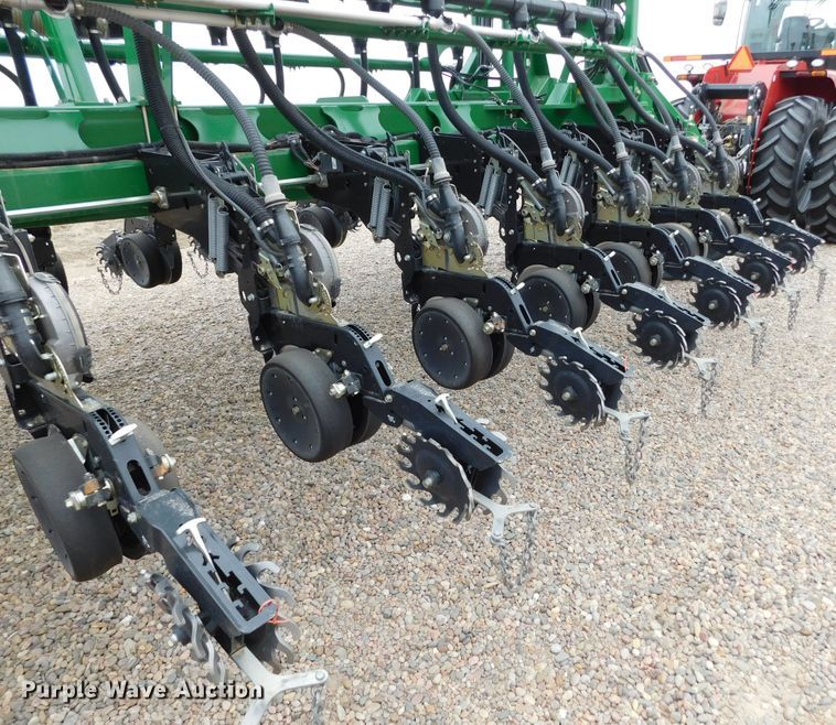 image for item DJ7629 2013 Great Plains YP2425A-2430  no-till planter