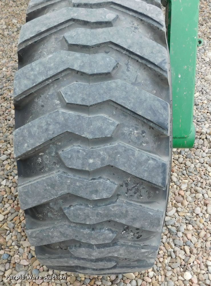 image for item DJ7629 2013 Great Plains YP2425A-2430  no-till planter