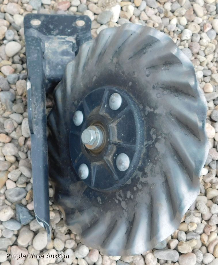 image for item DJ7629 2013 Great Plains YP2425A-2430  no-till planter