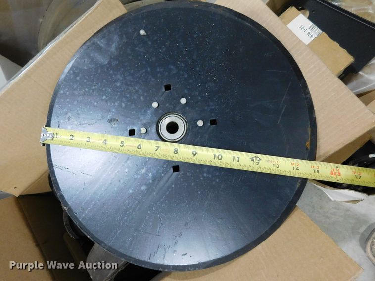 image for item DJ7629 2013 Great Plains YP2425A-2430  no-till planter