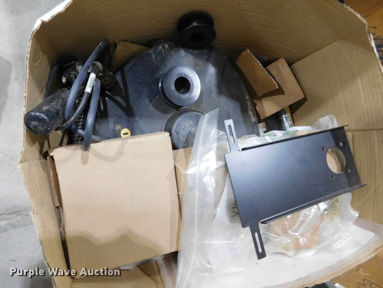 image for item DJ7629 2013 Great Plains YP2425A-2430  no-till planter