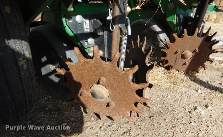 image for item DJ7632 John Deere 1700 MaxEmerge Plus  no-till planter