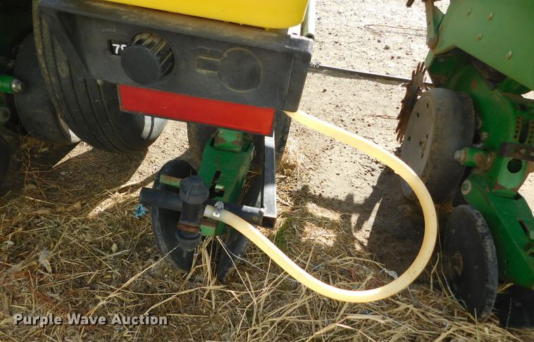 image for item DJ7632 John Deere 1700 MaxEmerge Plus  no-till planter