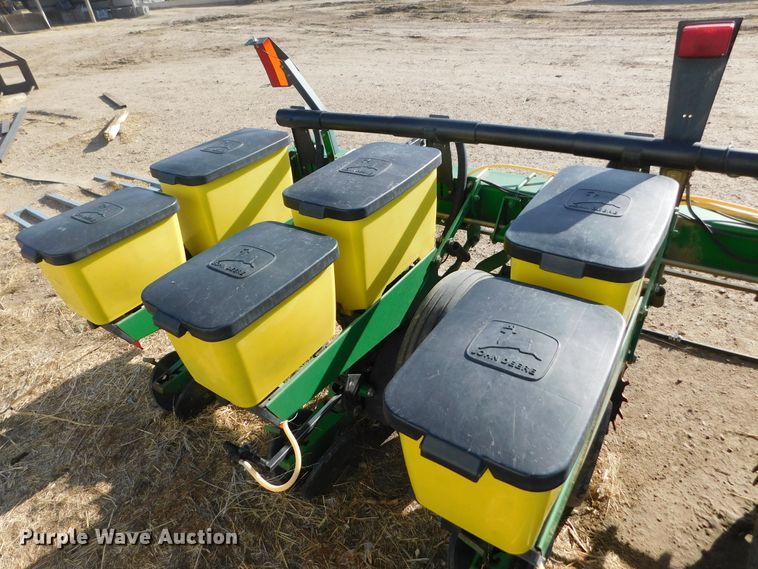 image for item DJ7632 John Deere 1700 MaxEmerge Plus  no-till planter