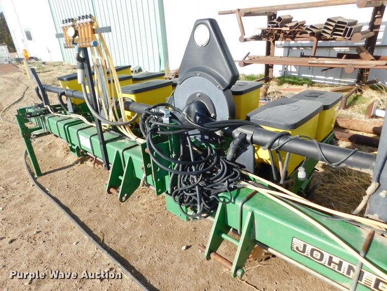 image for item DJ7632 John Deere 1700 MaxEmerge Plus  no-till planter