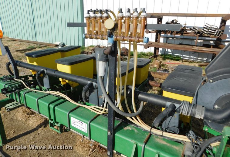 image for item DJ7632 John Deere 1700 MaxEmerge Plus  no-till planter