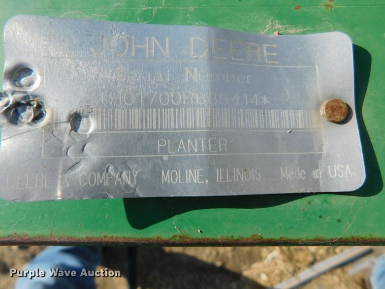 image for item DJ7632 John Deere 1700 MaxEmerge Plus  no-till planter