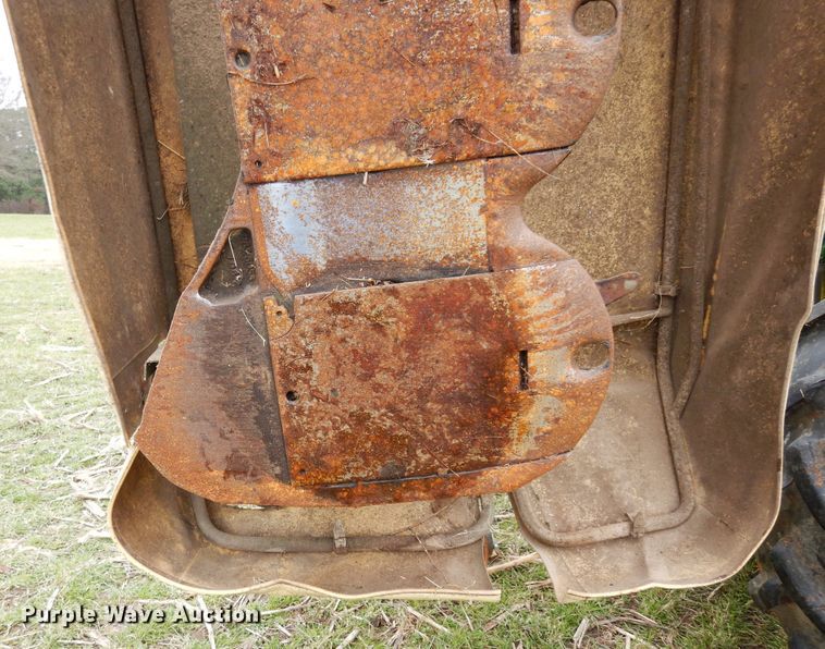 image for item DK0237 2012 Krone Easy Cut 320  disc mower