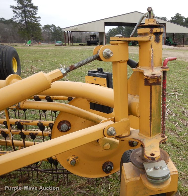 image for item DK0238 Vermeer R2300  hay rake