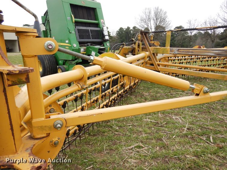 image for item DK0238 Vermeer R2300  hay rake