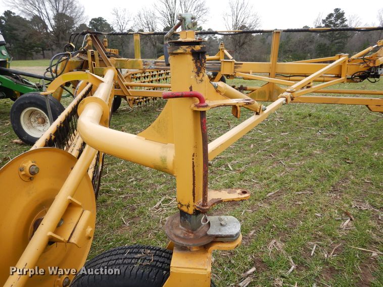 image for item DK0238 Vermeer R2300  hay rake