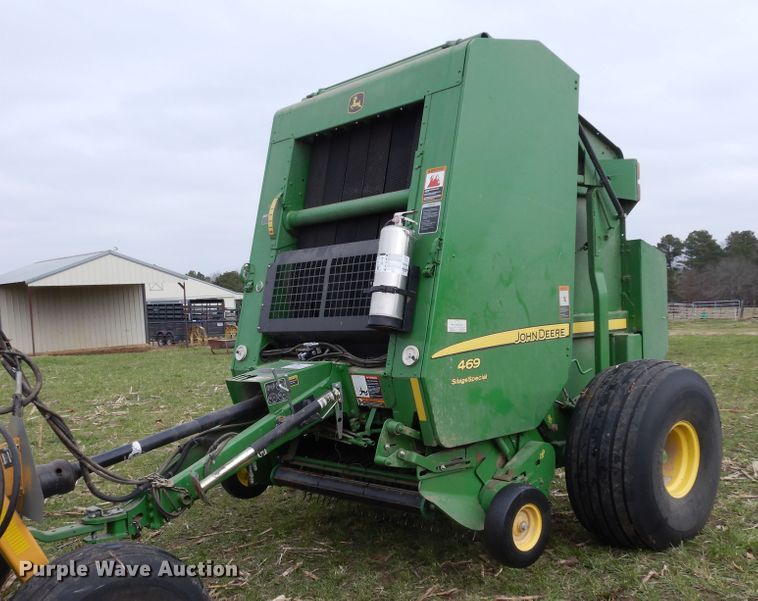 image for item DK0239 2015 John Deere 469  Silage Special round baler