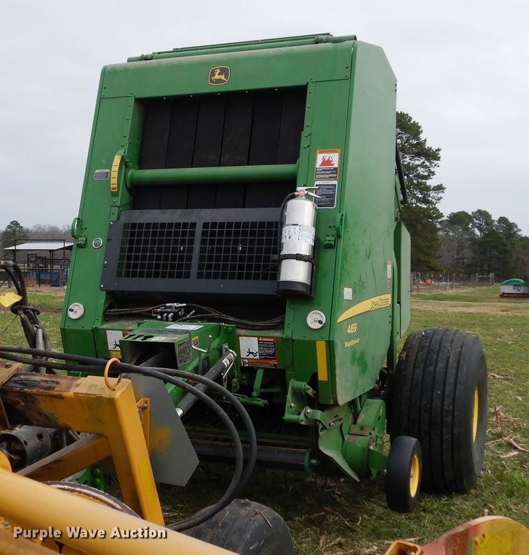 image for item DK0239 2015 John Deere 469  Silage Special round baler