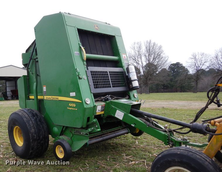 image for item DK0239 2015 John Deere 469  Silage Special round baler