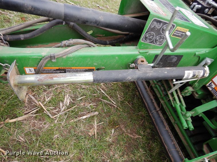 image for item DK0239 2015 John Deere 469  Silage Special round baler