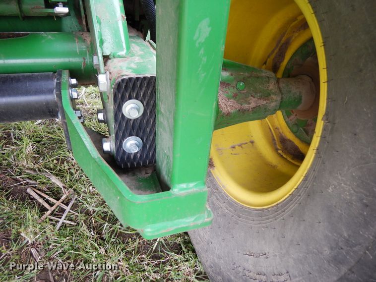 image for item DK0239 2015 John Deere 469  Silage Special round baler