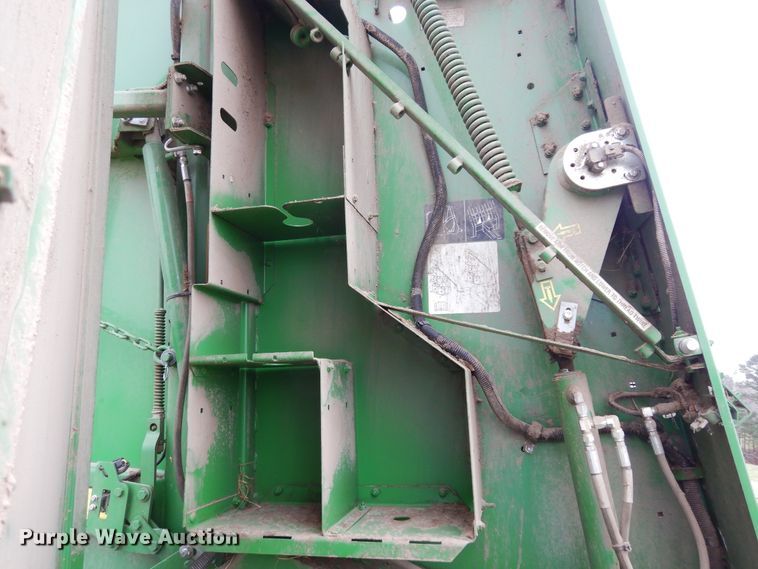 image for item DK0239 2015 John Deere 469  Silage Special round baler