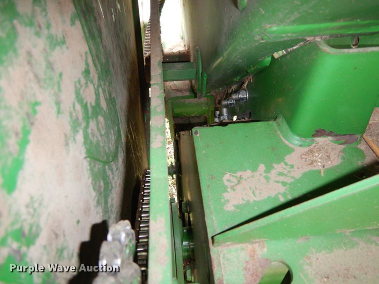 image for item DK0239 2015 John Deere 469  Silage Special round baler