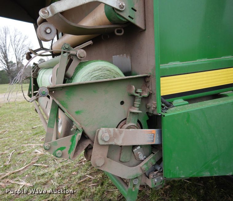 image for item DK0239 2015 John Deere 469  Silage Special round baler