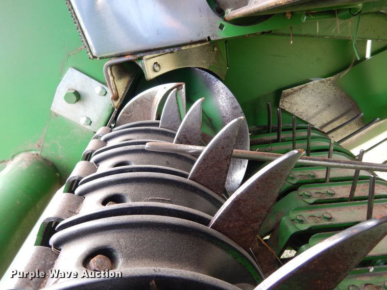 image for item DK0239 2015 John Deere 469  Silage Special round baler