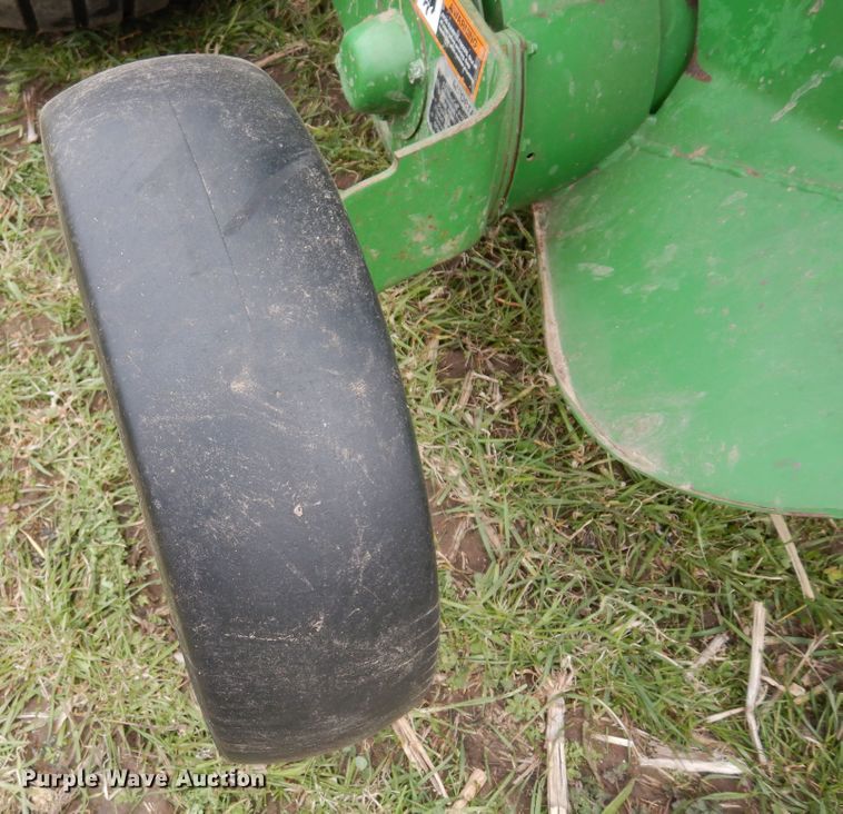 image for item DK0239 2015 John Deere 469  Silage Special round baler