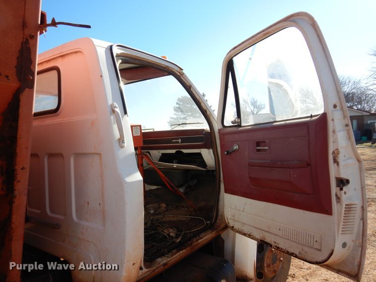 image for item DK4331 1982 Chevrolet C50  feed mixer truck