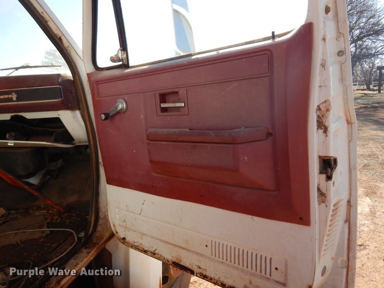 image for item DK4331 1982 Chevrolet C50  feed mixer truck