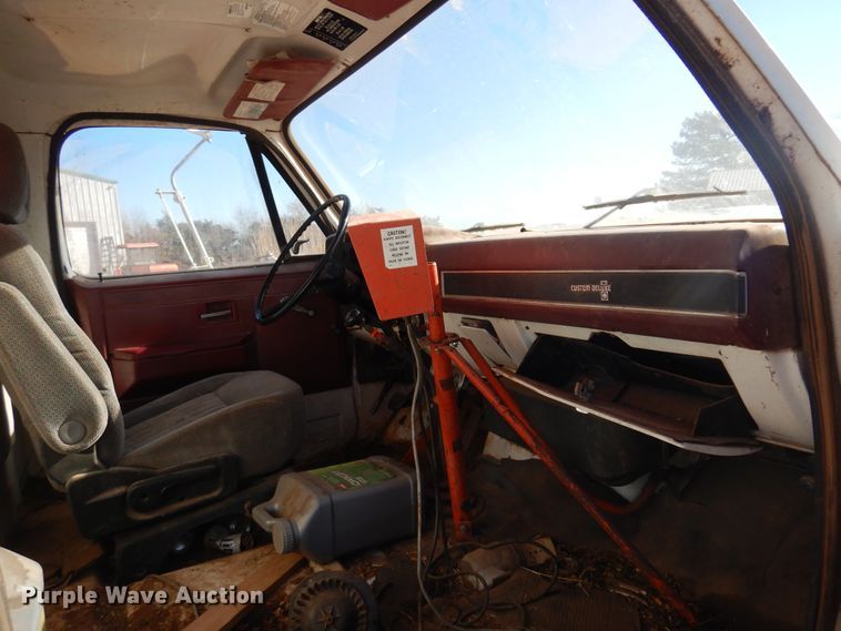 image for item DK4331 1982 Chevrolet C50  feed mixer truck