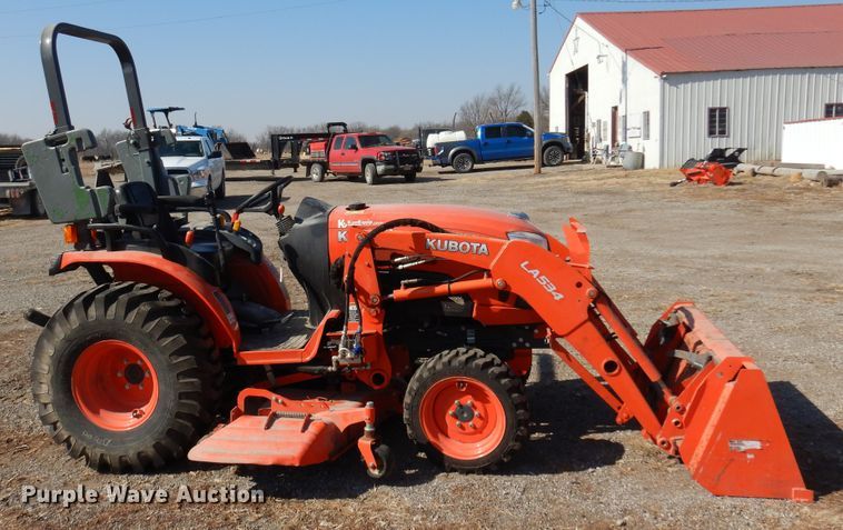 image for item DK4333 2017 Kubota B2650  MFWD tractor