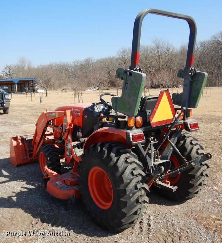 image for item DK4333 2017 Kubota B2650  MFWD tractor