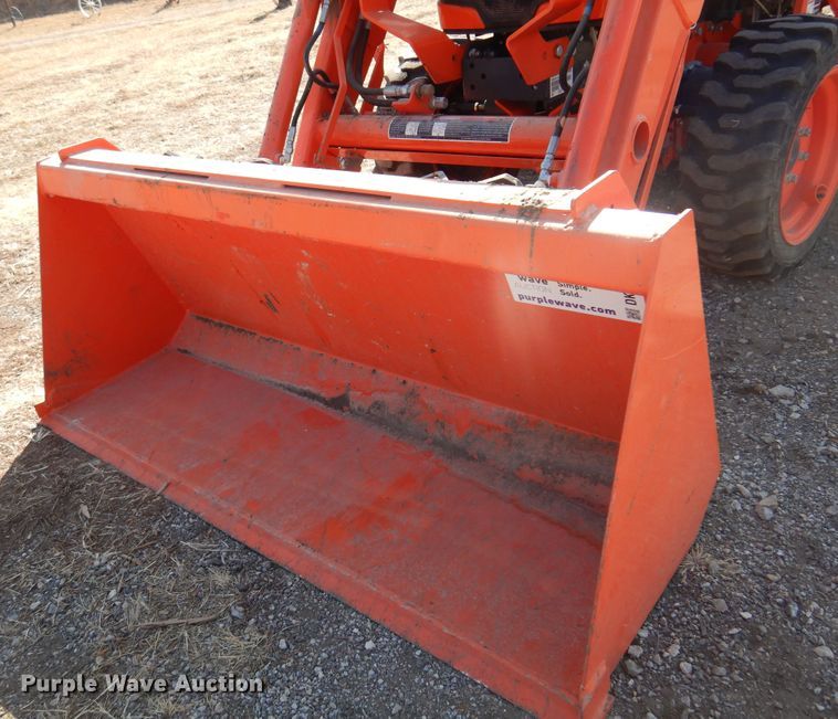 image for item DK4333 2017 Kubota B2650  MFWD tractor