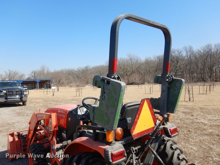 image for item DK4333 2017 Kubota B2650  MFWD tractor