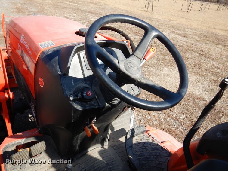 image for item DK4333 2017 Kubota B2650  MFWD tractor