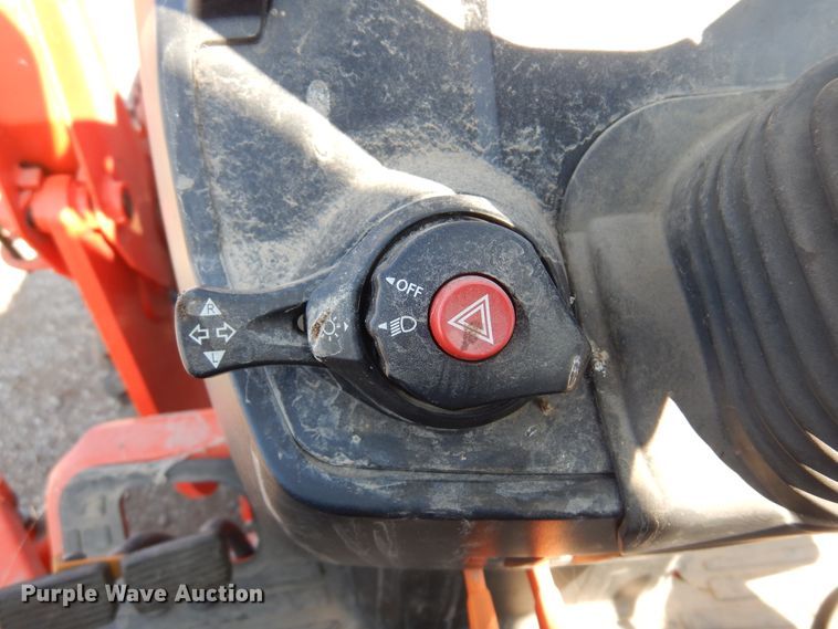 image for item DK4333 2017 Kubota B2650  MFWD tractor