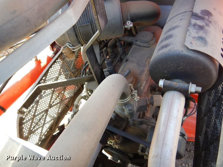 image for item DK4333 2017 Kubota B2650  MFWD tractor