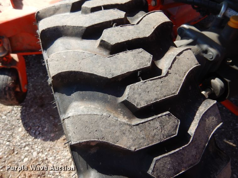 image for item DK4333 2017 Kubota B2650  MFWD tractor