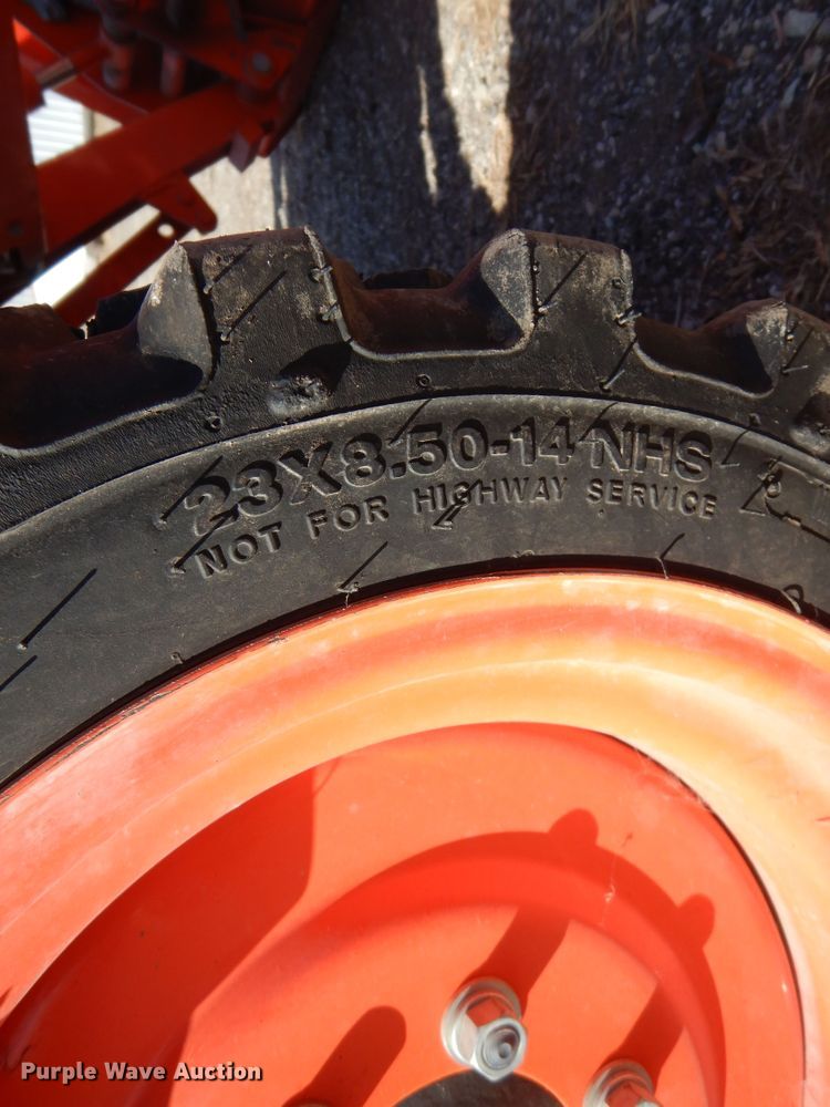 image for item DK4333 2017 Kubota B2650  MFWD tractor