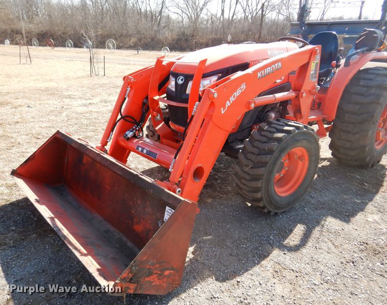 image for item DK4334 2019 Kubota MX5200D  MFWD tractor